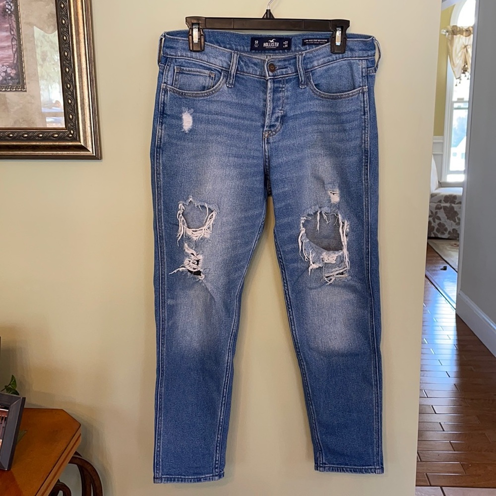 Hollister Low Rise Cropped Button up Boyfriend jeans, size 5 Regular, W 27 L 25